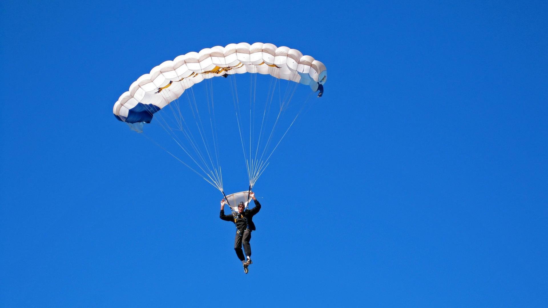 新加坡队如何在国际乒联混合团体世界杯赛场上保持冷静与专注，新加坡乒乓球比赛最新情况